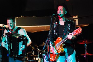 Daddy\'s got a Squeezebox - photo by Myles Boisen